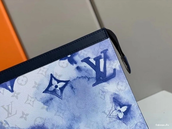 VUITTON VOYAGE LOUIS POCHETTE MM 1217